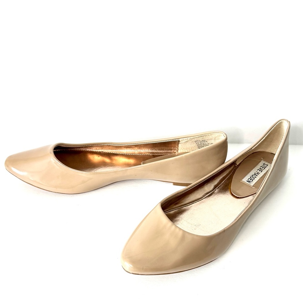 Report Signature Beige Glossy Flats